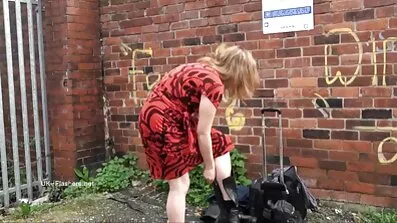 ជំនួសលាសម្រាប់ fucking រន្ធគូថ។