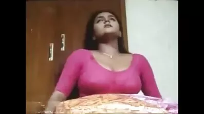 Fucks Ninochka ជាមួយគ្រូ.