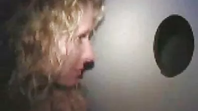 Nichols Bab Nichols ត្រូវបាន fucked ដោយការច្នៃប្រឌិតមួយ។ ការរួមភេទជំនួសឱ្យការកាយសម្ព័ន្ធ.