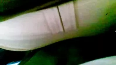 Masturbating ខ្ញុំហើយដូច្នេះហើយដូច្នេះ.