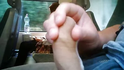 ស្តេហ្វានីព្រះច័ន្ទ fucks ជាមួយគូស្នេហ៍របស់នាងនៅលើគ្រែ.