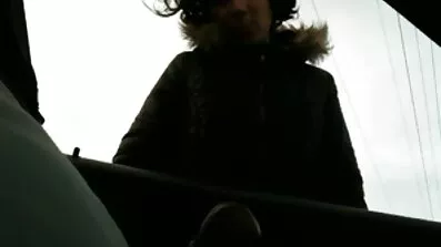 នាង Vanessa Dekker fucks ហិង្សាជាមួយបុរសម្នាក់ដែលត្រជាក់.
