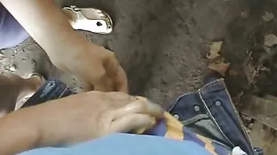 នាងសារ៉ា Vandella fucks ជាមួយកូនស្រីចុងនិងមិត្តភក្តិរបស់នាង.