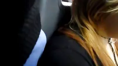 ក្មេងស្រី fucked ដោយអ្នកជិតខាងអែលឌើរ។