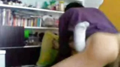 Squirting ពី Creampie។