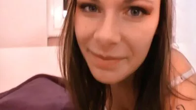 Fucks Apolonia lapiedra ក្នុងការស្ដាប់មួយនៅក្នុងមួយនៃរោងភាពយន្តរបស់ប្រទេសអេស្ប៉ាញ.