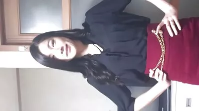 មិត្តស្រីពីរនាក់និង dildo មួយ។
