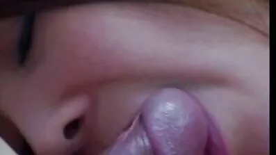Fucks គ្រោះថ្នាក់ Abella ជាមួយបុរសម្នាក់អ្នកជិតខាង.