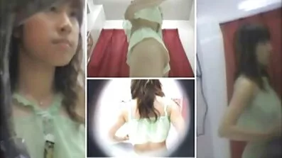 ក្មេងជំទង់ fucked នៅក្នុងរថយន្តនៅក្នុងចំណតនេះ។